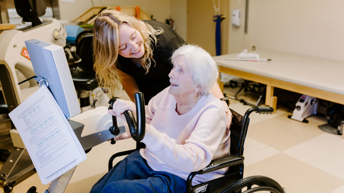 Therapy at Ash Flat Healthcare and Rehabilitation Center